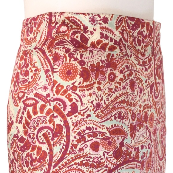 Loft Paisley Red Cream Cotton with Stretch Mini A-Line Skirt size 2P - Picture 5 of 12